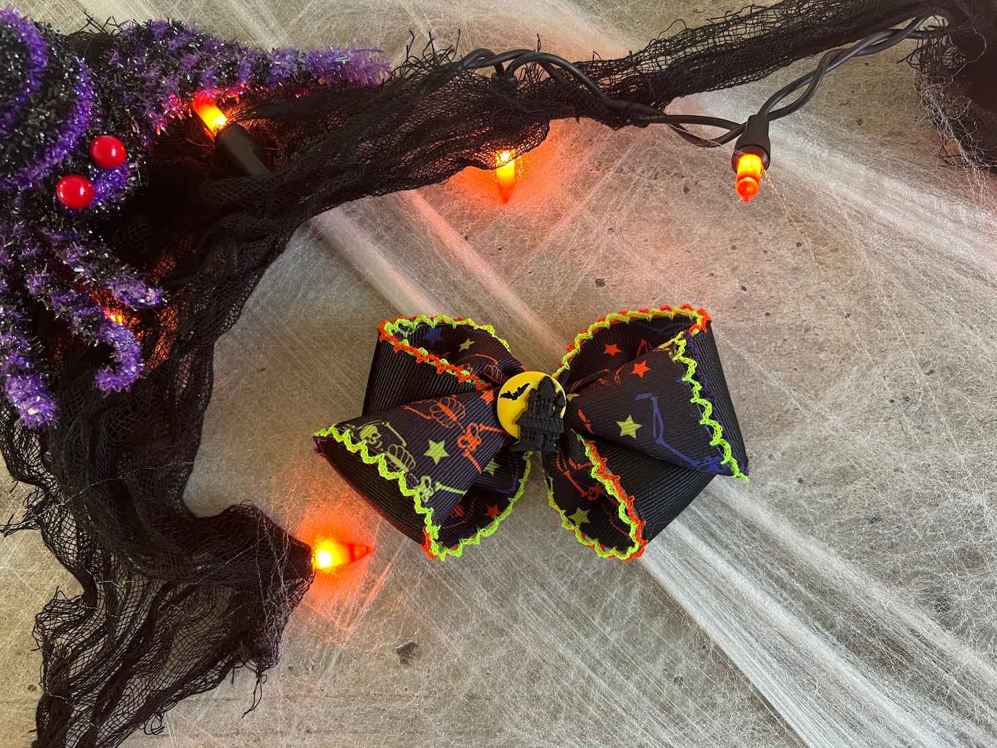 Haunted House Bow